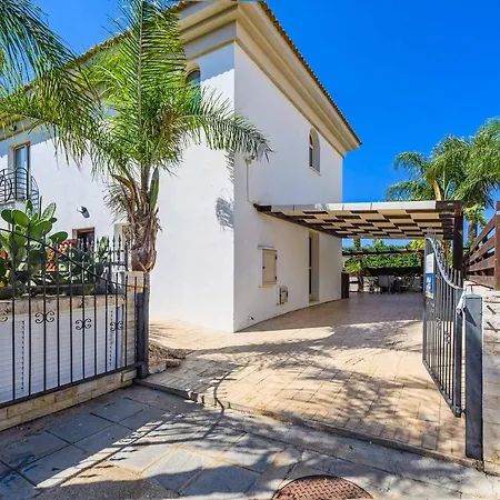 ヴィラ Alex パラリムニ